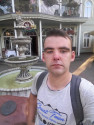 Edgars, 33