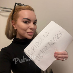Laura, 25