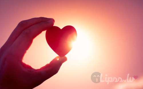 Нужна партнёрша постоянная.